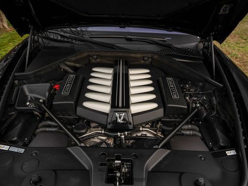 Used 2014 Rolls-Royce Ghost image 19