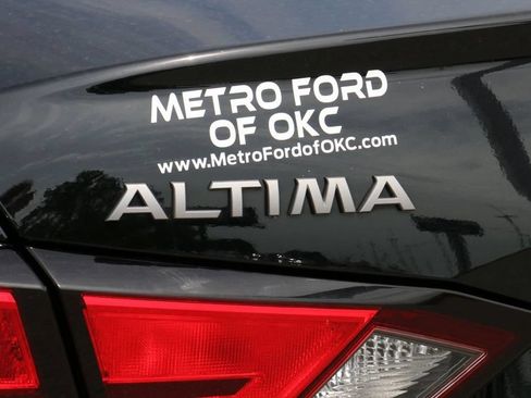 Used 2024 Nissan Altima 2.5 SR FWD image 8