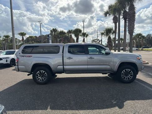 Used 2021 Toyota Tacoma TRD Sport w/ Technology Package image 8