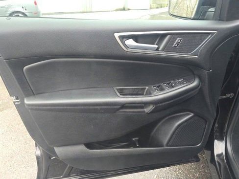 Certified 2022 Ford Edge SEL w/ Convenience Package image 9