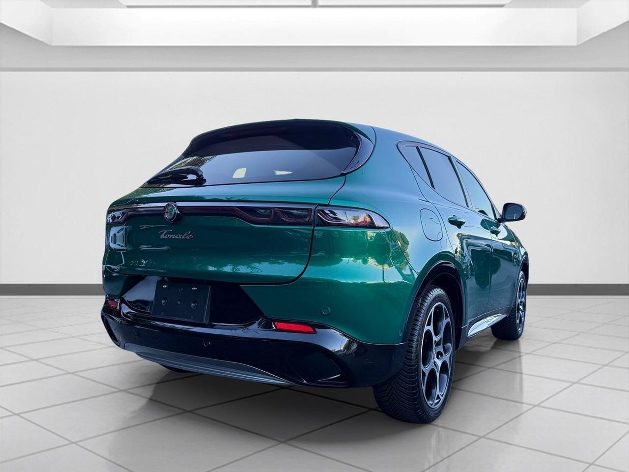 Used 2024 Alfa Romeo Tonale Ti w/ Active Assist Package AWD/4WD image 5