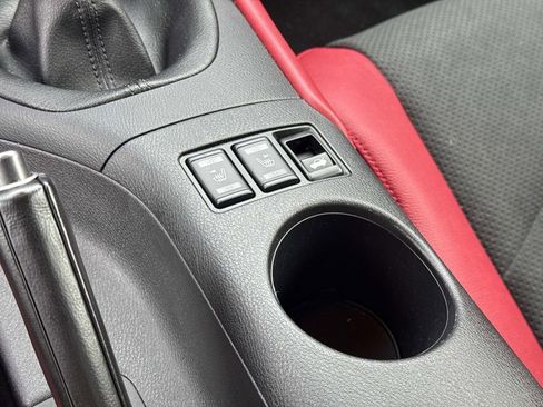 Used 2024 Nissan Z Performance w/ Floor Mat Package image 18