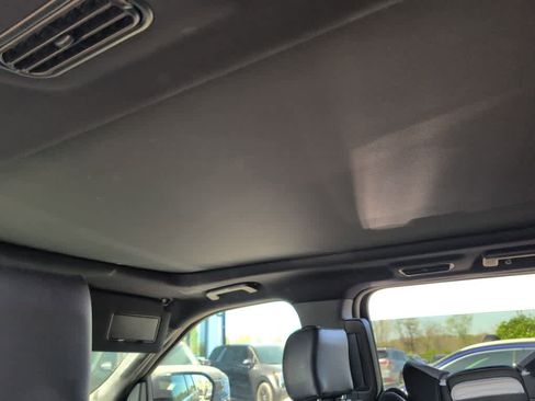 Used 2020 Ford Expedition XLT w/ Equipment Group 202A image 9