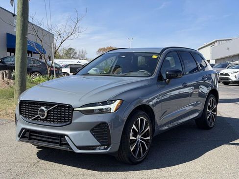 Used 2023 Volvo XC60 B5 Plus w/ Climate Package image 23