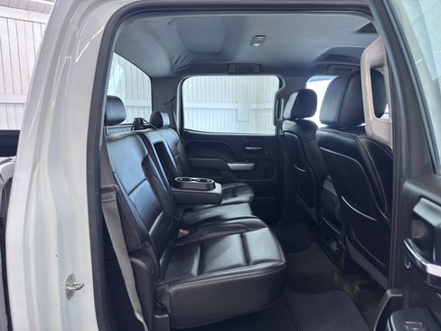 Used 2015 Chevrolet Silverado 1500 W/T RWD image 11