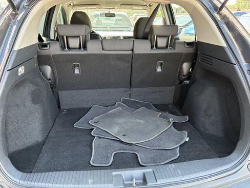 Used 2019 Honda HR-V LX image 14
