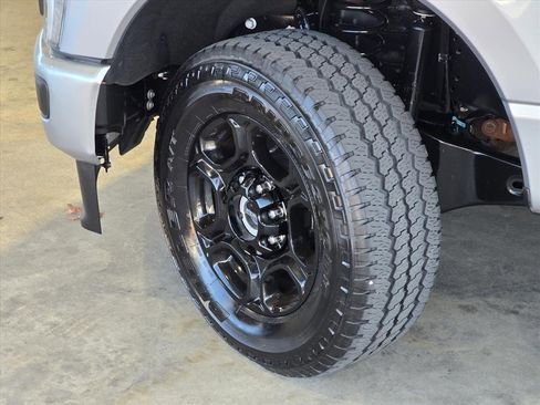 Used 2024 Ford F250 XL w/ STX Appearance Package image 26