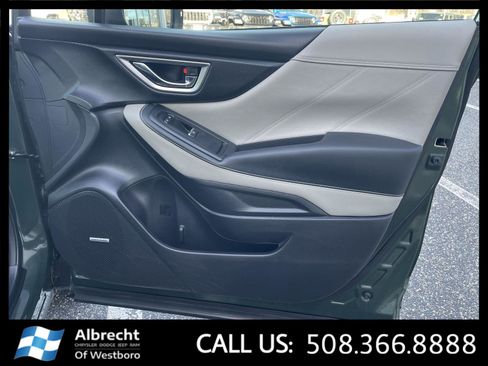 Used 2023 Subaru Forester Limited image 22