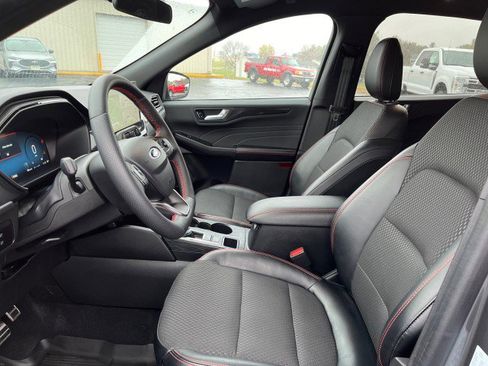 Used 2023 Ford Escape ST-Line Select w/ Tech Pack #2 image 9