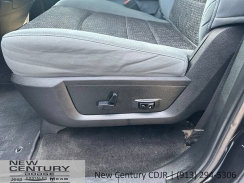 Used 2017 RAM 1500 Big Horn AWD/4WD image 26