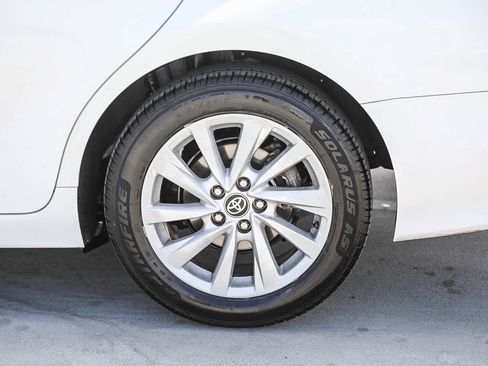 Certified 2022 Toyota Camry LE AWD/4WD image 12