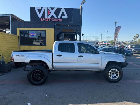 Used 2012 Toyota Tacoma 4x4 Double Cab w/ TRD Off-Road Pkg image 4