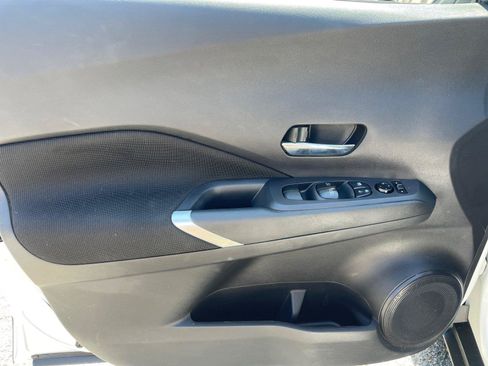 Used 2023 Nissan Kicks SV FWD image 17