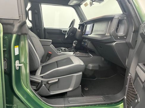 New 2025 Ford Bronco 4-Door image 25