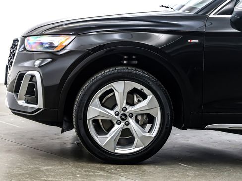 Used 2025 Audi Q5 2.0T Premium Plus w/ Premium Plus Package image 11