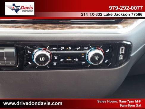 New 2026 GMC Sierra 1500 SLE w/ LPO, Black Badging Package AWD/4WD image 26