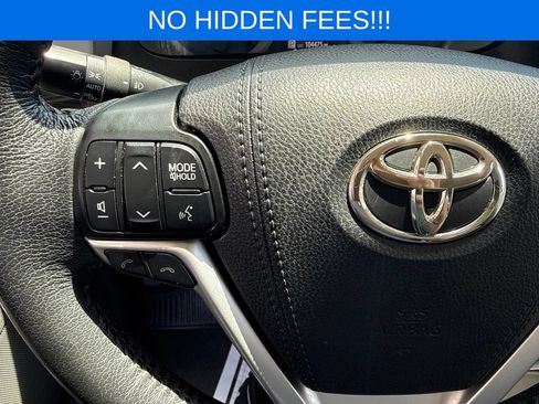 Used 2020 Toyota Sienna XLE FWD image 13