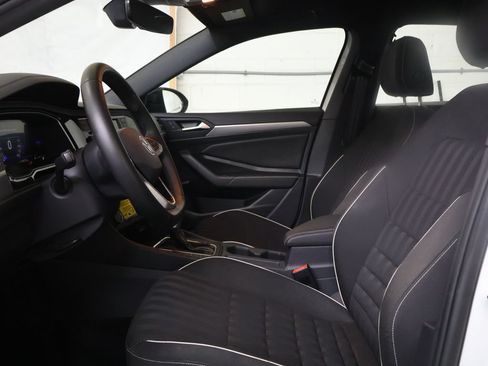 Used 2024 Volkswagen Jetta Sport FWD image 16