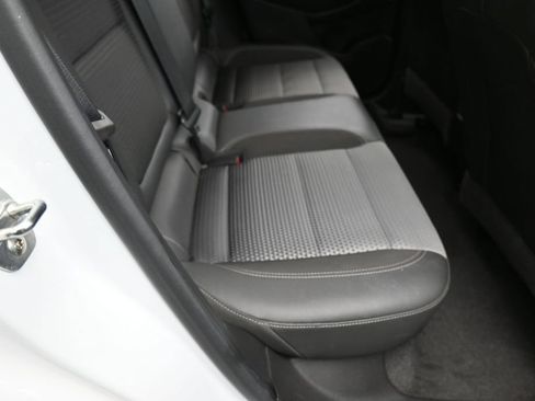Used 2024 Chevrolet Trax LT FWD image 35