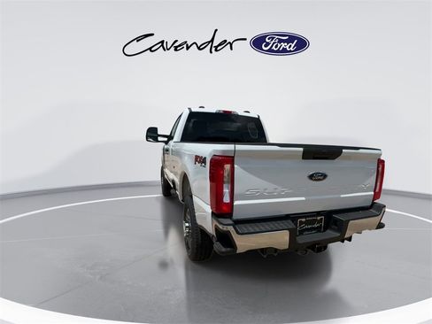 New 2025 Ford F350 XLT w/ FX4 Off-Road Package image 22