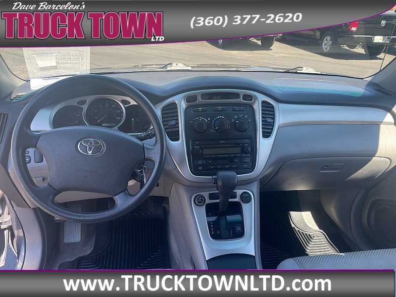 Used 2005 Toyota Highlander 2WD V6 w/ Appearance Pkg image 15