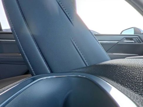 New 2026 GMC Acadia Elevation w/ Elevation Premium Package FWD image 30