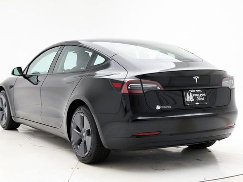 Used 2023 Tesla Model 3 Standard Range image 6