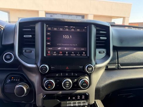 Used 2019 RAM 1500 Big Horn RWD image 32
