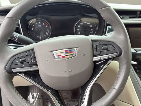 Certified 2022 Cadillac XT6 Premium Luxury w/ Technology Package image 12