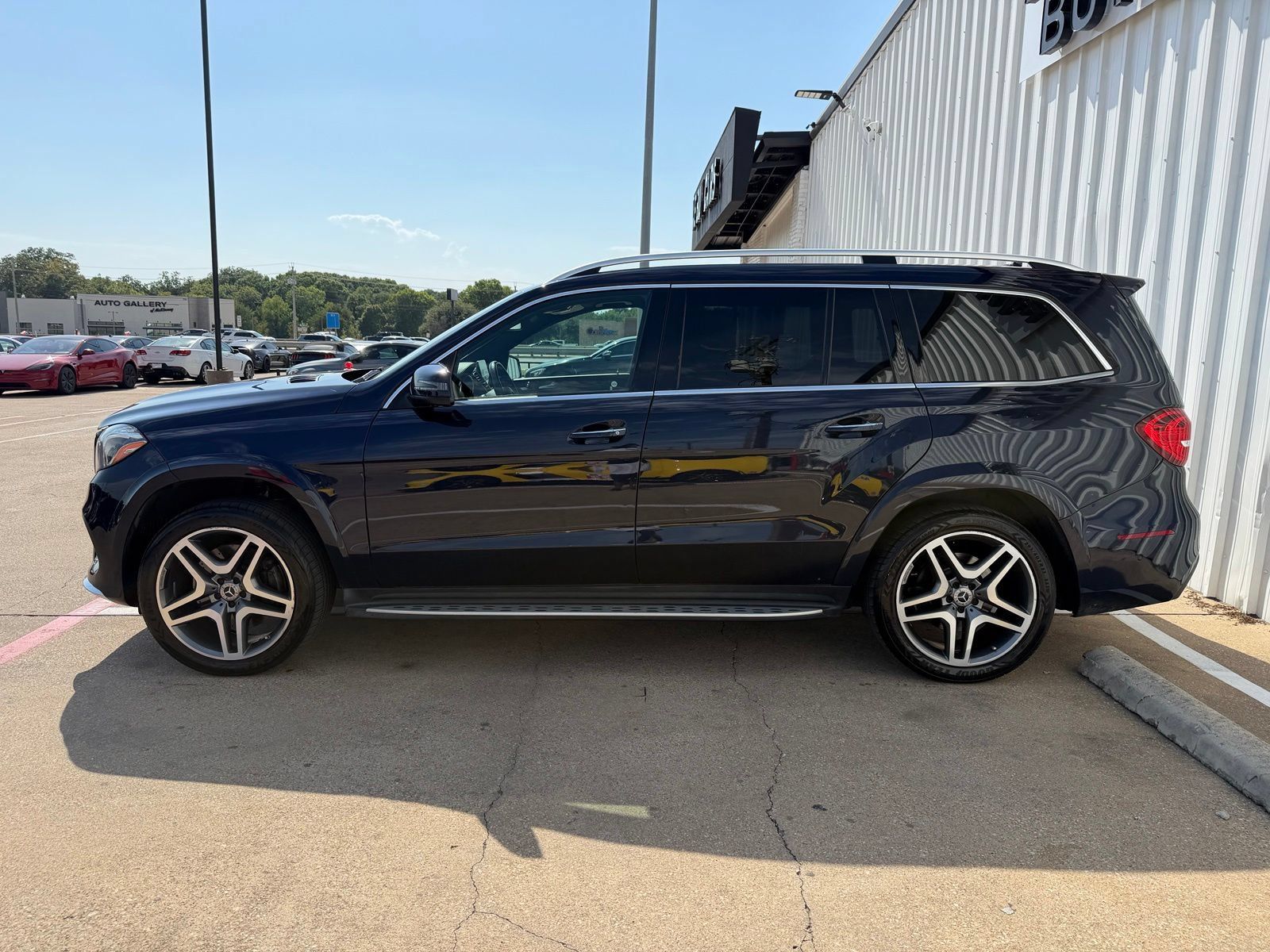 Used 2019 Mercedes-Benz GLS 550 4MATIC image 3