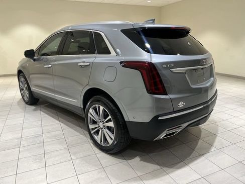 Certified 2024 Cadillac XT5 Premium Luxury w/ Technology Package FWD image 3