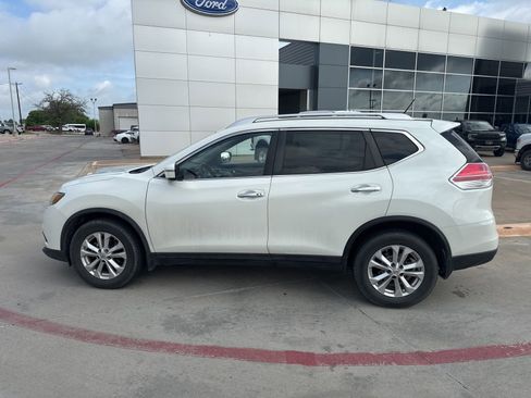 Used 2016 Nissan Rogue SV image 8