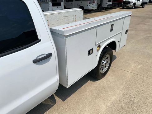 Used 2016 Chevrolet Silverado 3500 W/T RWD image 10
