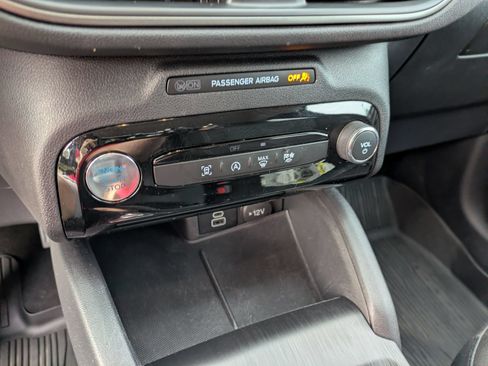 Used 2024 Ford Escape Active w/ Tech Pack #1 AWD/4WD image 24