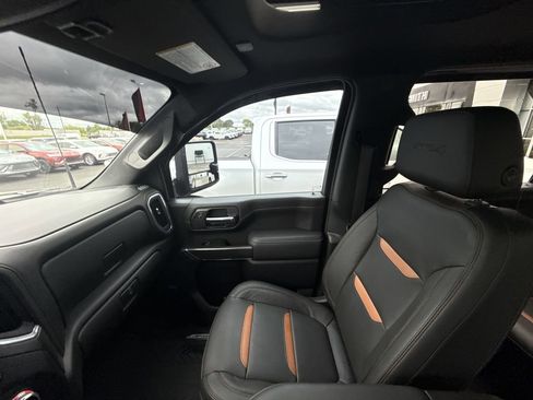 Certified 2020 GMC Sierra 2500 AT4 w/ AT4 Premium Package AWD/4WD image 26