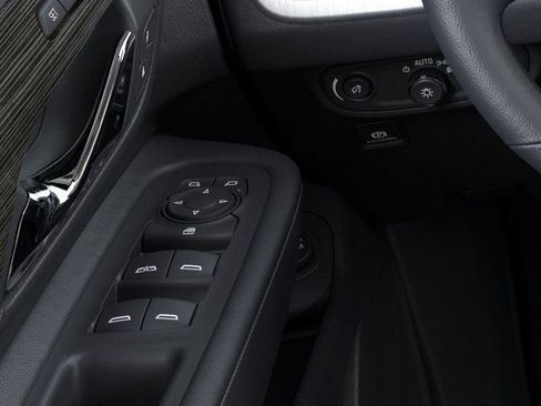 New 2024 GMC Terrain SLT image 24