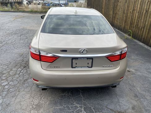 Used 2014 Lexus ES 350 w/ Luxury Package FWD image 8
