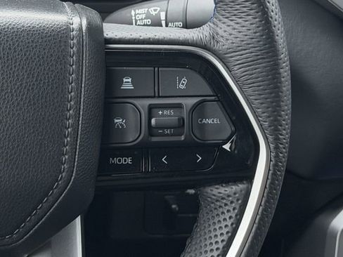 Used 2025 Toyota Tundra Platinum AWD/4WD image 18