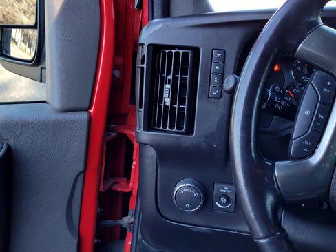 Used 2019 Chevrolet Express 2500 LS w/ Driver Convenience Package image 17