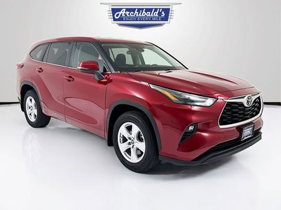Used 2023 Toyota Highlander LE