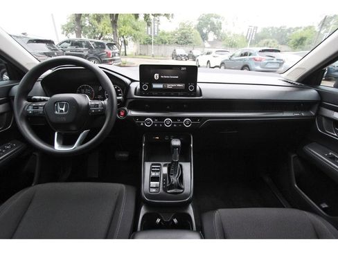 Used 2025 Honda CR-V EX image 7