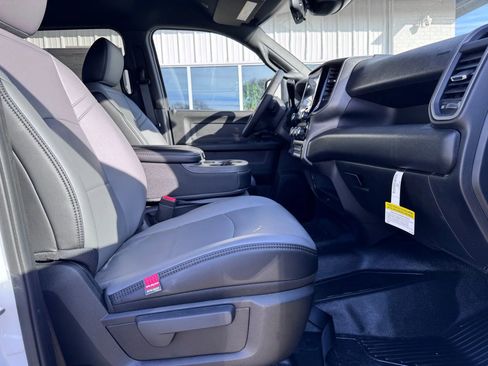 Used 2025 RAM 5500 Tradesman w/ Safety Group image 12