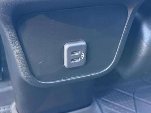 Used 2021 Chevrolet Equinox LT FWD image 14
