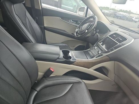 Used 2019 Lincoln Nautilus Reserve AWD/4WD image 10