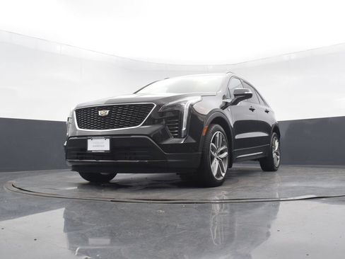 Used 2023 Cadillac XT4 Sport AWD/4WD image 43