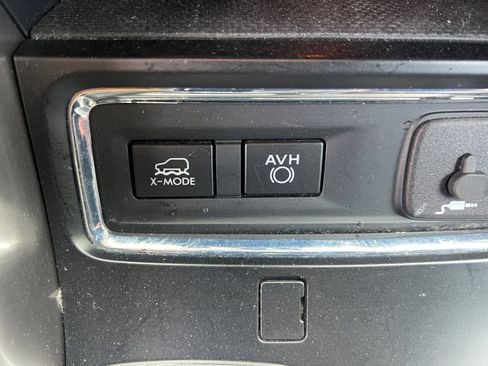 Used 2022 Subaru Ascent Limited AWD/4WD image 24