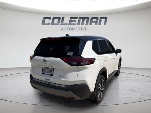 Used 2023 Nissan Rogue SL AWD/4WD image 3