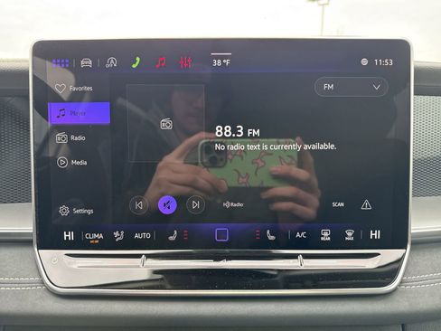 New 2026 Volkswagen Tiguan SE image 17