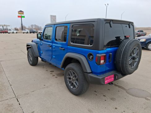 New 2026 Jeep Wrangler Unlimited Sport w/ Convenience Group image 6