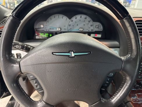 Used 2002 Ford Thunderbird RWD image 13